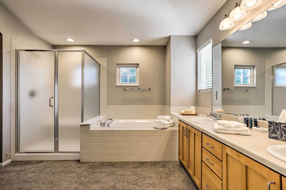 Photo of Bathroom in Henderson