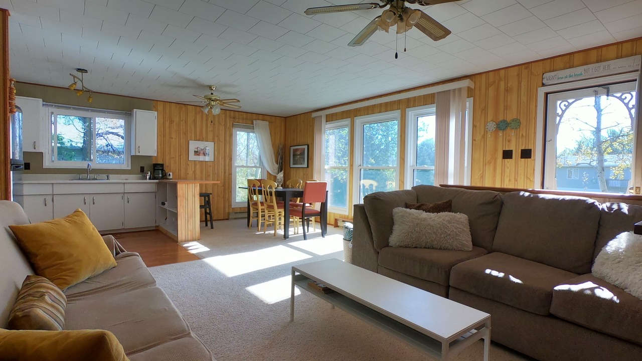 Photo of Livingroom in Manitoba