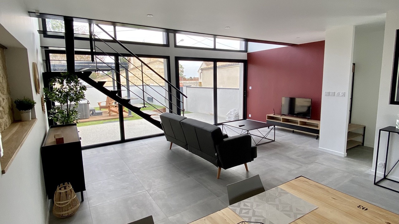 Photo of Livingroom in Saint-Andre-de-Cubzac