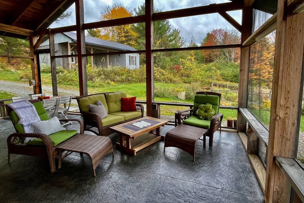 Photo of Patio Balcony in Burdett