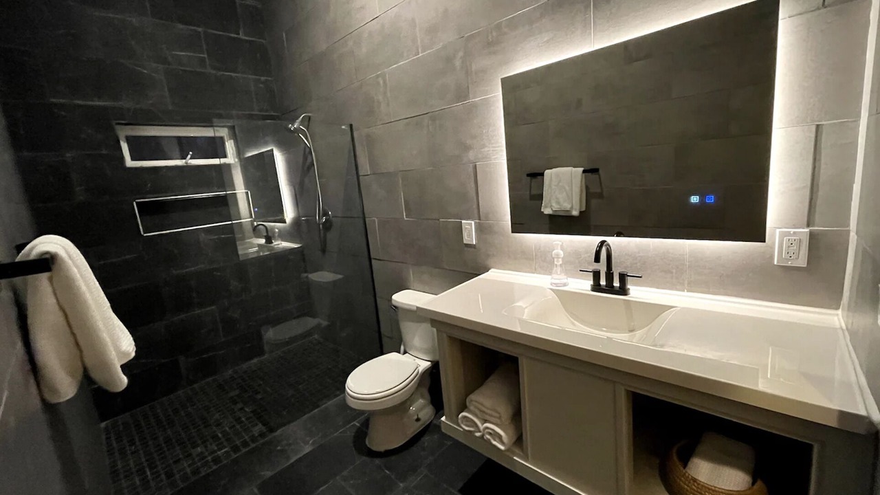 Photo of Bathroom in Mac Mahan