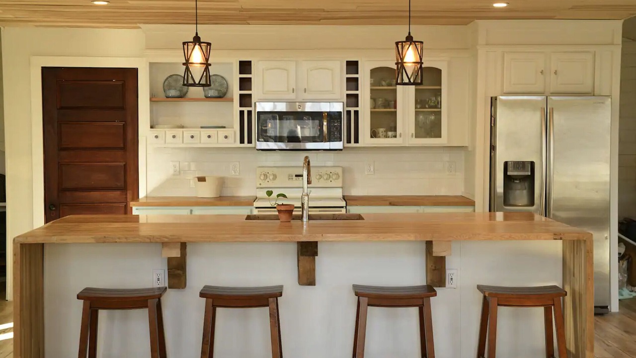 Photo of Others in Mac Mahan