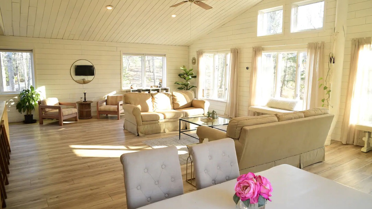 Photo of Others in Mac Mahan