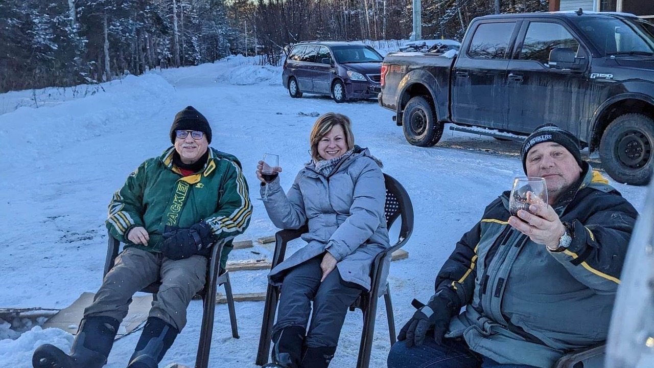 Photo of Others in Searchmont