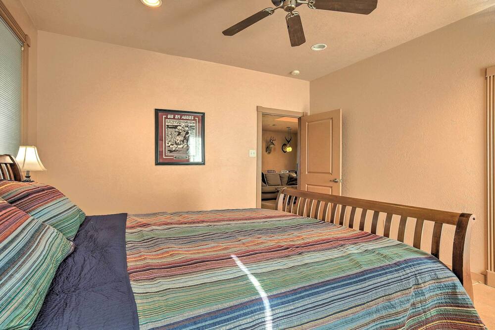 Photo of Bedroom in Franklin Estates