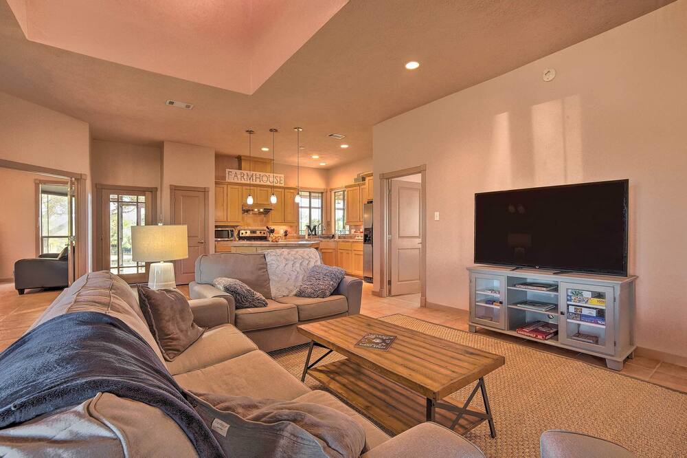 Photo of Bedroom in Franklin Estates