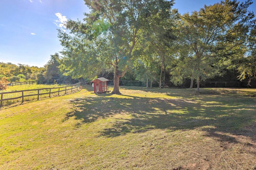 Photo of Others in Franklin Estates