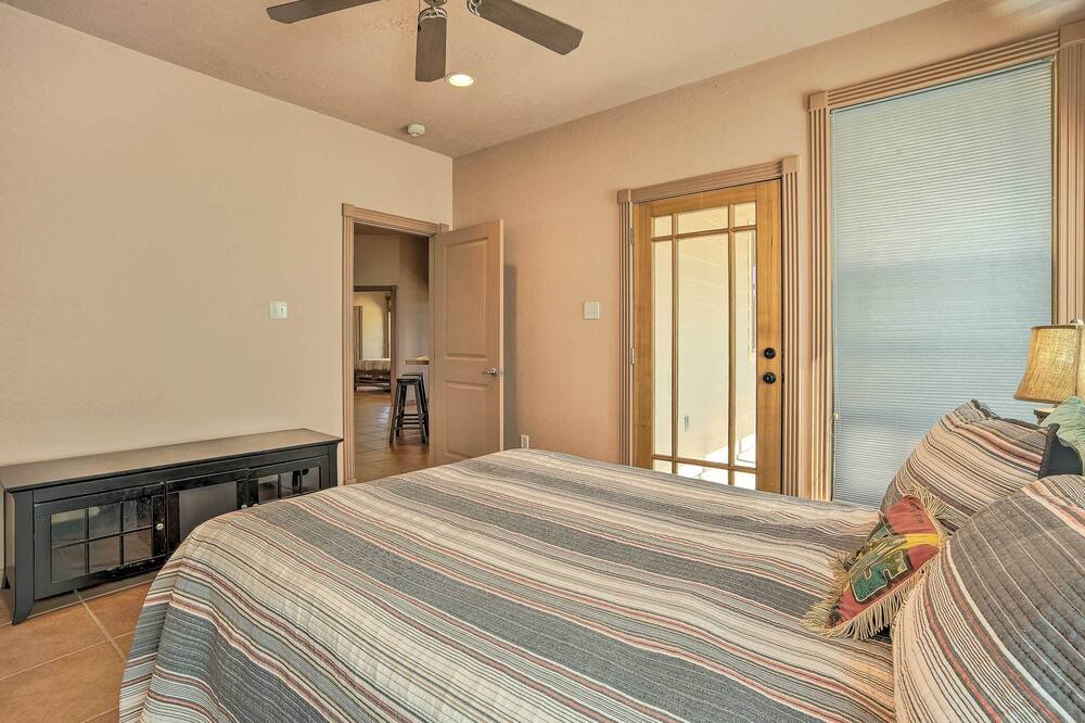 Photo of Bedroom in Franklin Estates