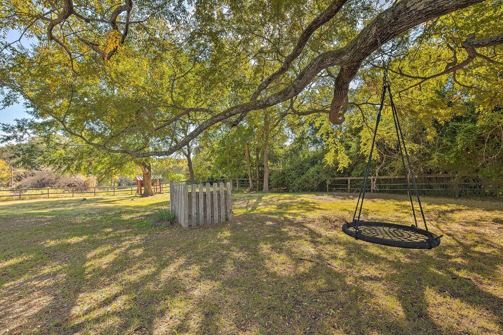 Photo of Outdoor in Franklin Estates