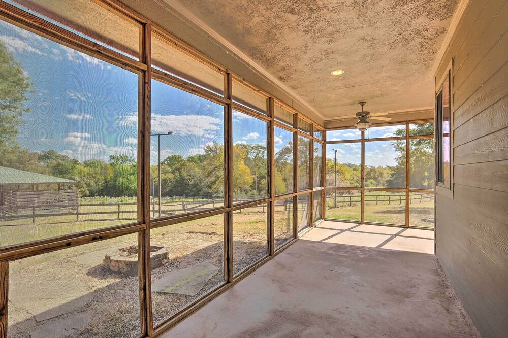 Photo of Outdoor in Franklin Estates