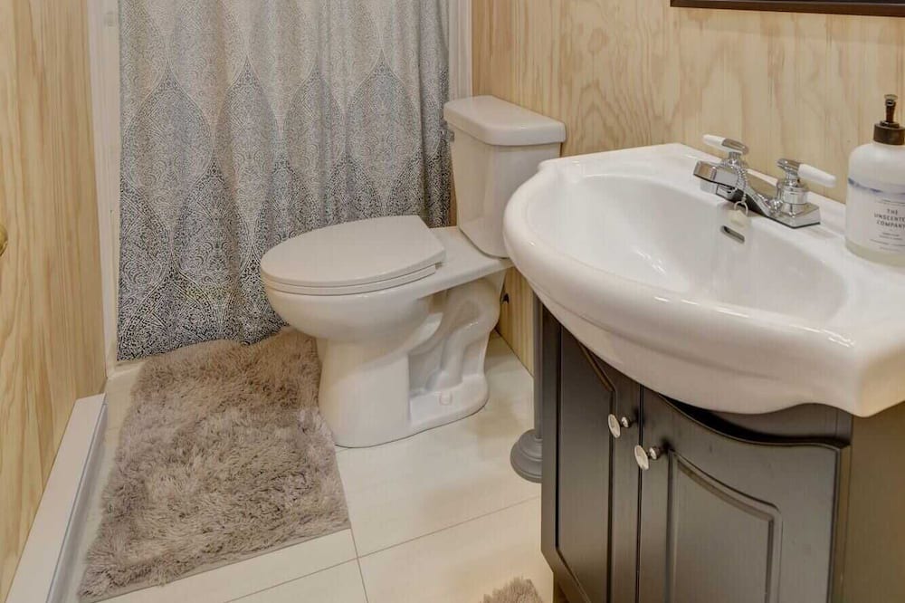 Photo of Bathroom in Gallants