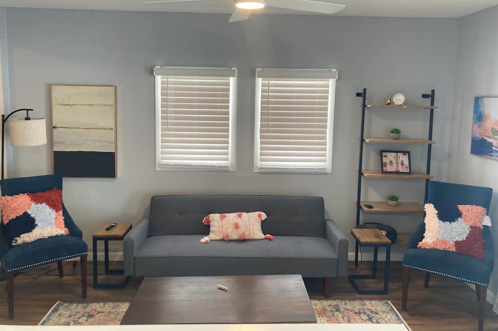Photo of Livingroom in Big Lake