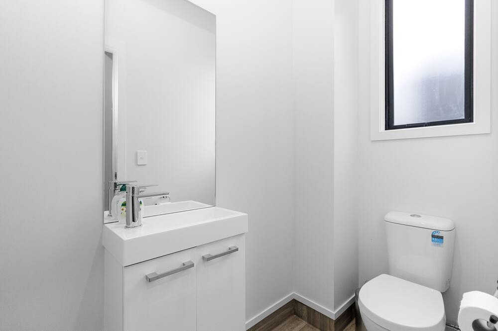 Photo of Bathroom in Hamilton North