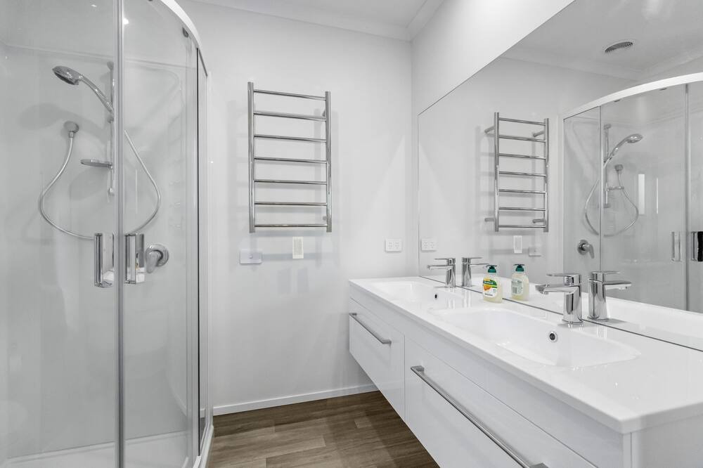 Photo of Bathroom in Hamilton North