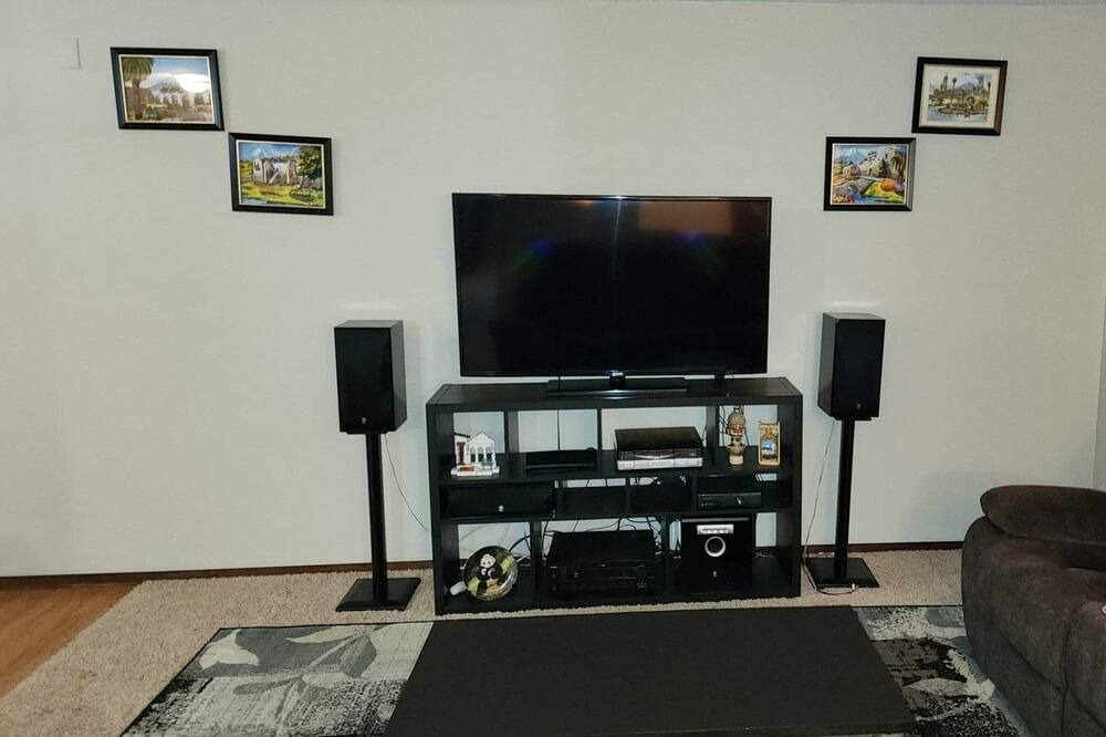 Photo of Livingroom in Cedar Rapids
