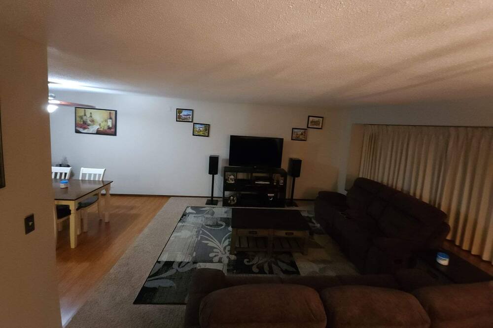 Photo of Livingroom in Cedar Rapids