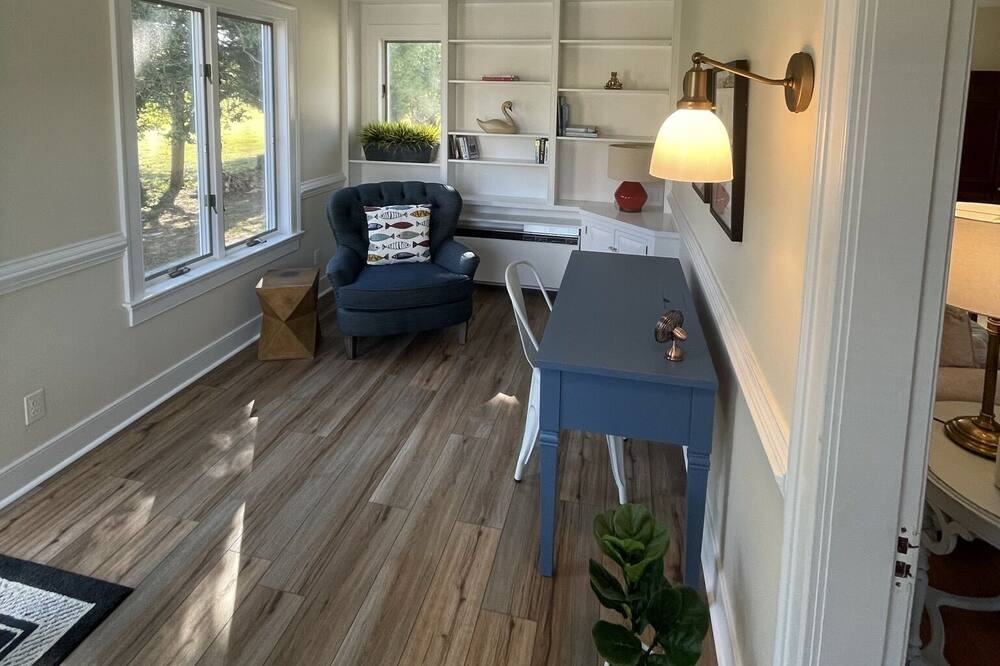 Photo of Bedroom in Weems