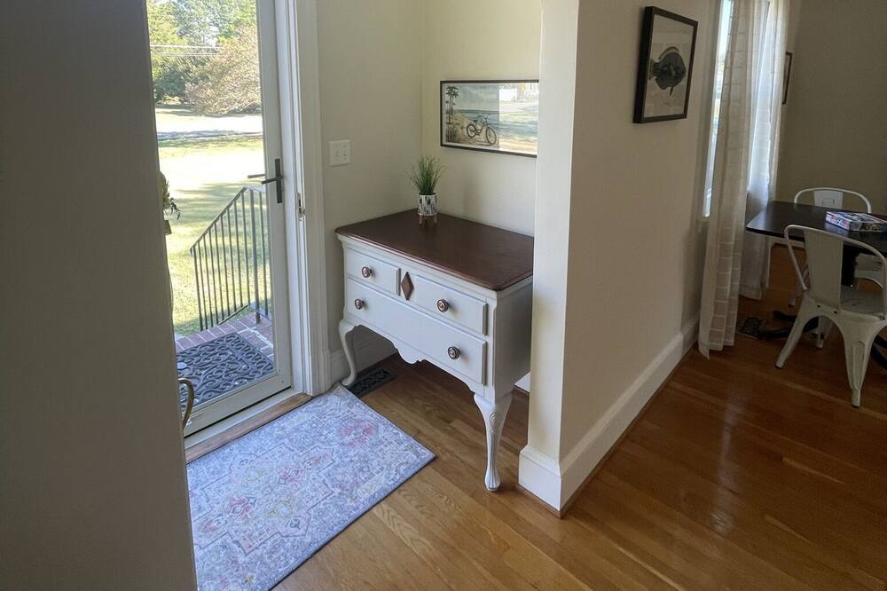 Photo of Bedroom in Weems