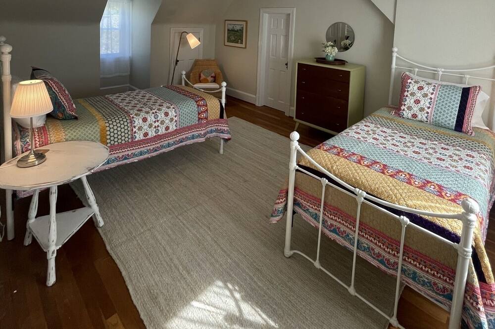 Photo of Bedroom in Weems