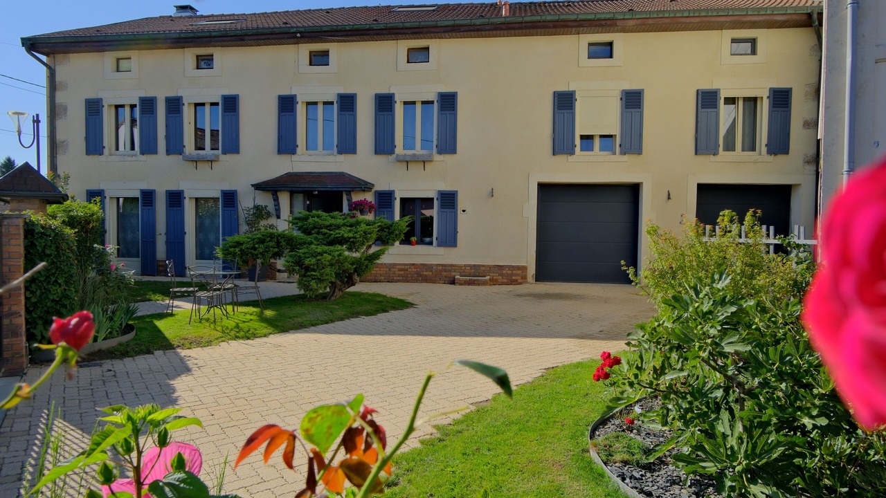 Photo of Others in La Baffe