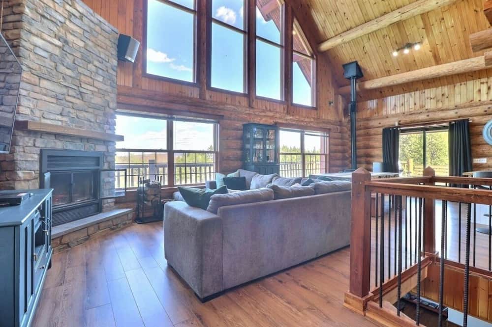 Photo of Livingroom in Saint-Hermenegilde