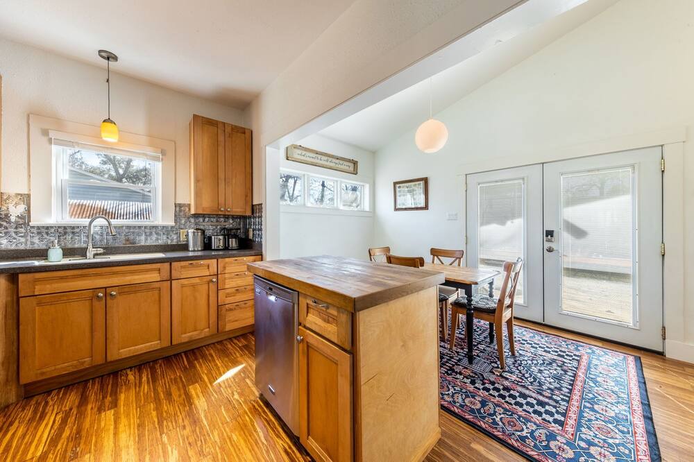 Photo of Kitchen in Govalle