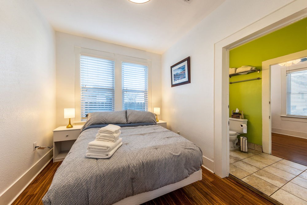 Photo of Bedroom in Govalle