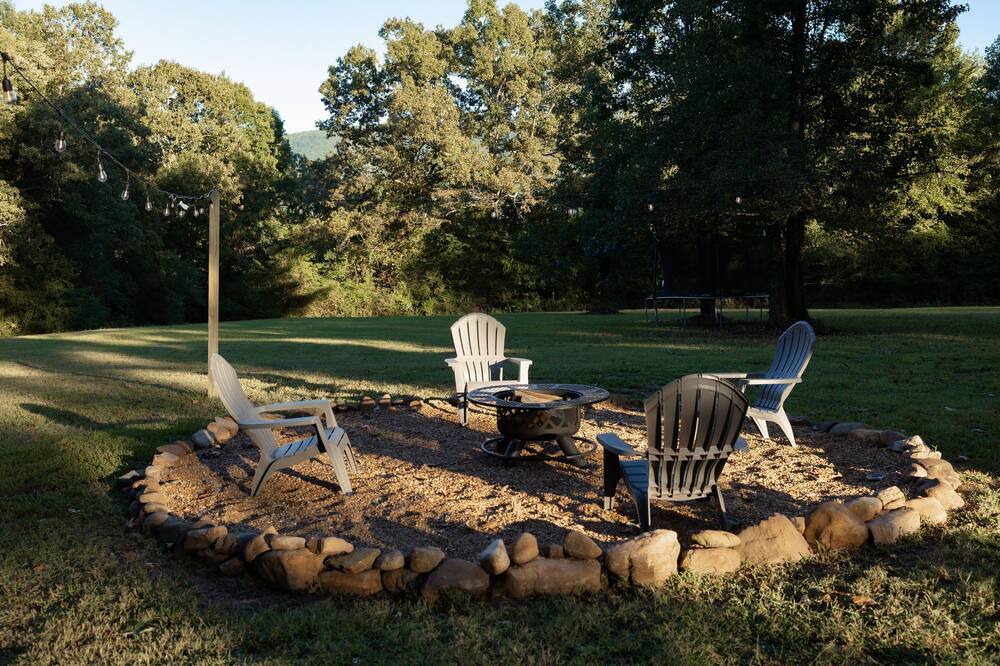 Photo of Outdoor in Benton