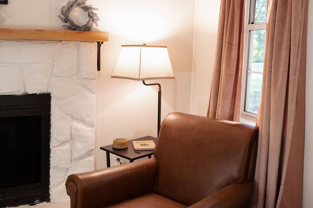 Photo of Livingroom in Benton