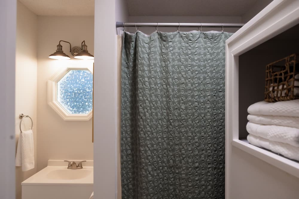 Photo of Bathroom in Benton
