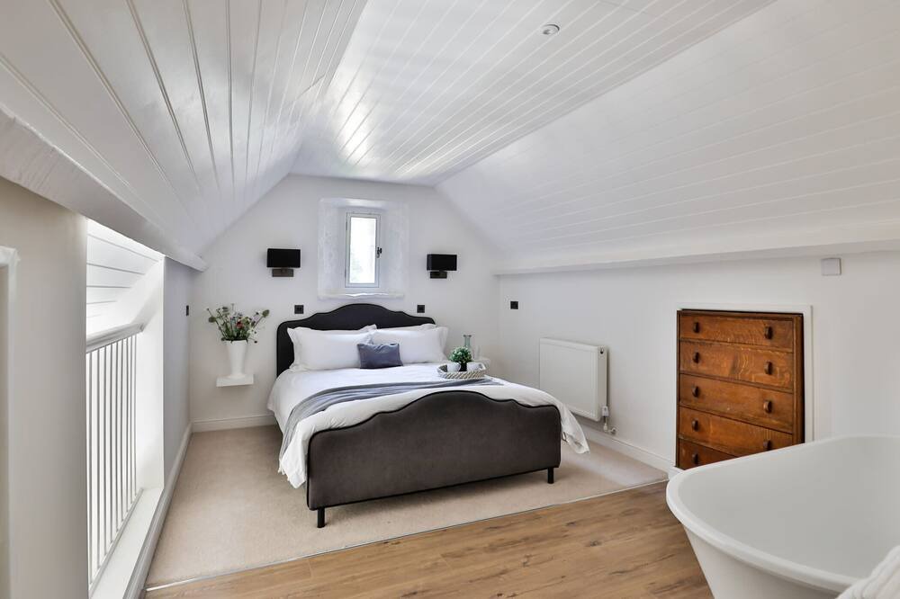 Photo of Others in Beverston