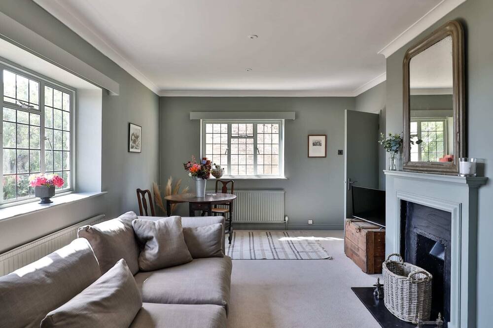 Photo of Others in Beverston