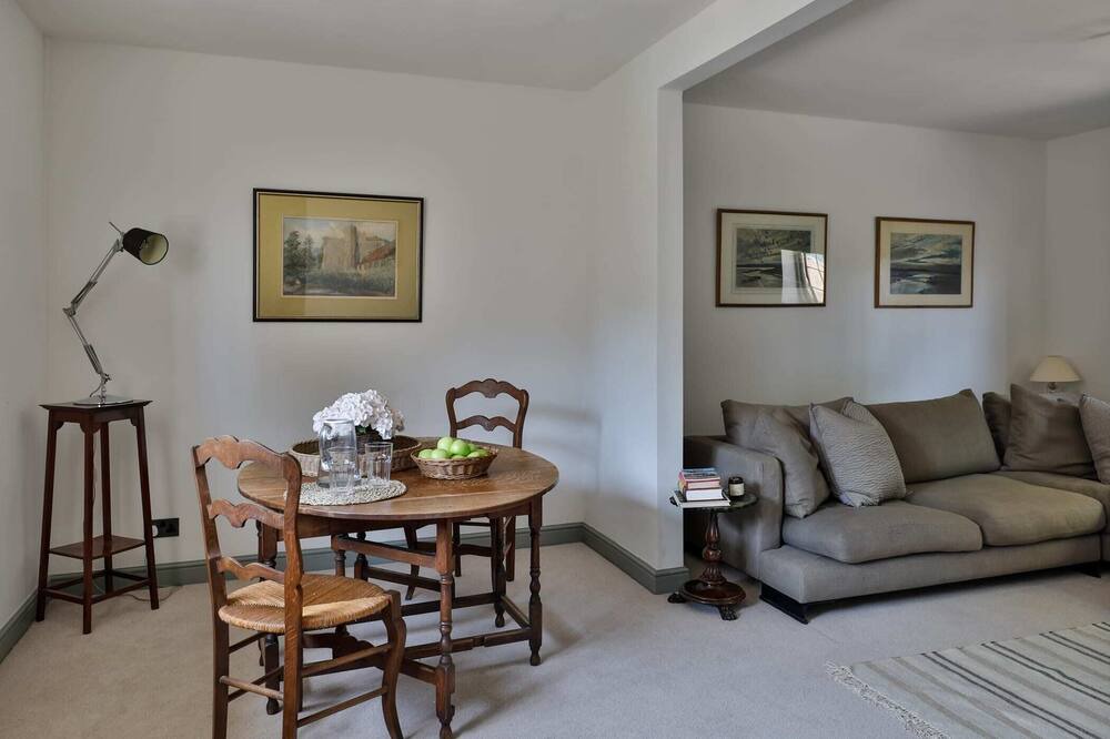 Photo of Others in Beverston