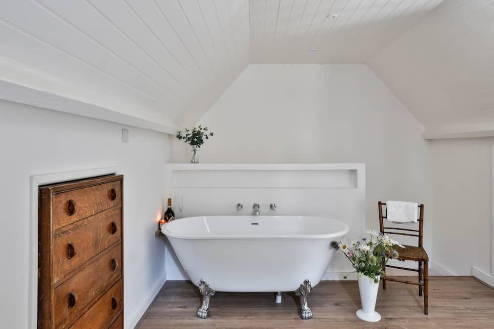 Photo of Bathroom in Beverston