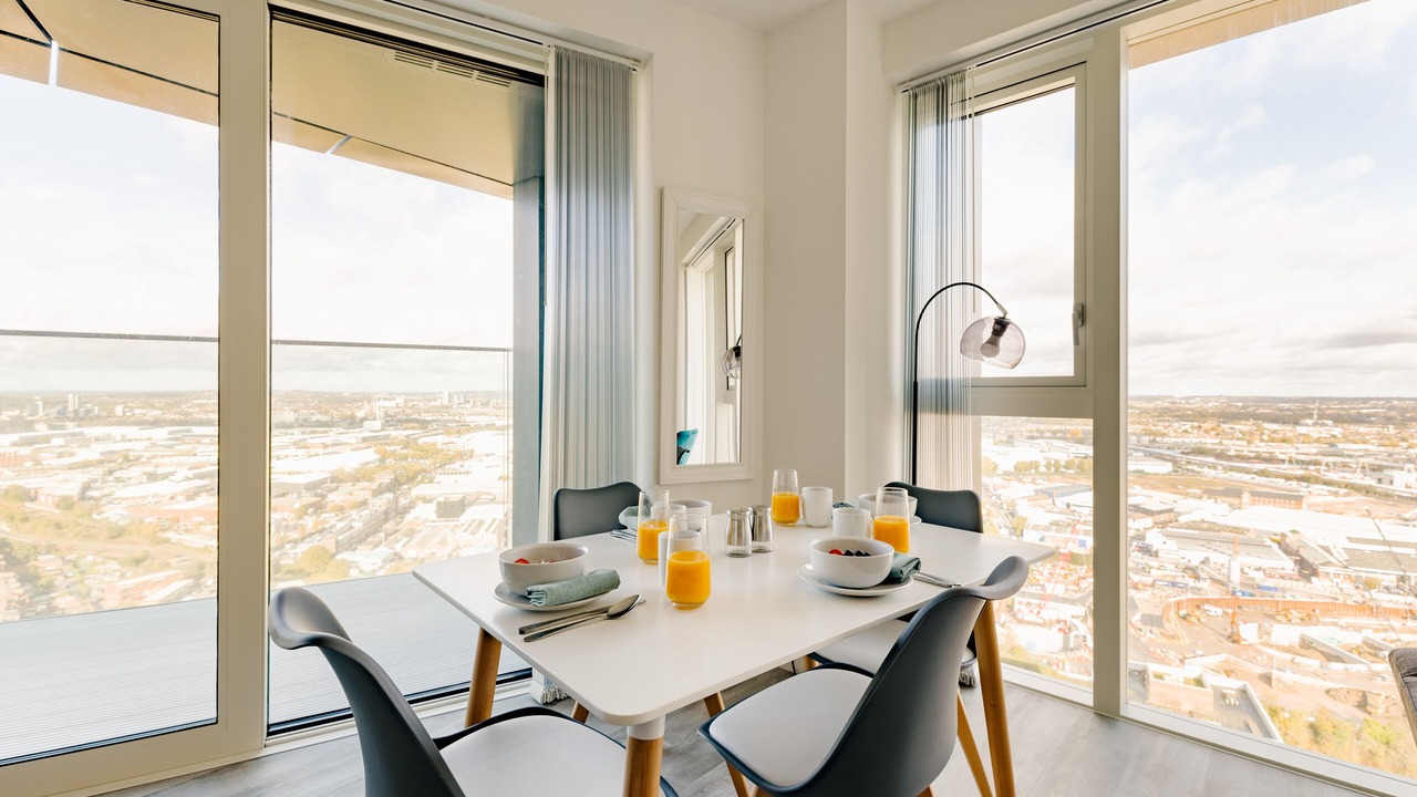 Photo of Livingroom in East Acton