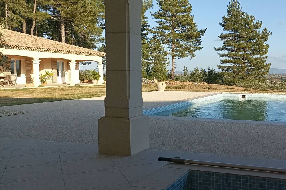 Photo of Outdoor in Joyeuse