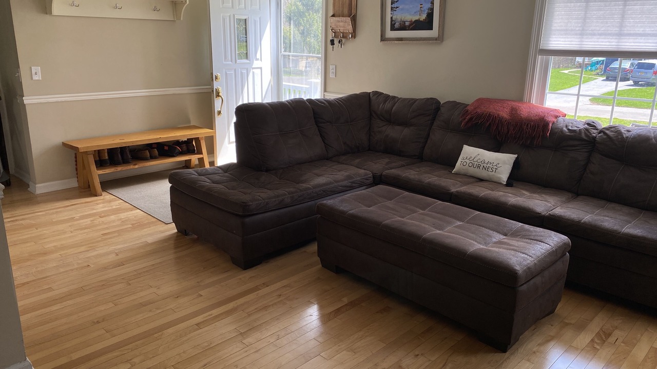 Photo of Livingroom in East Rochester