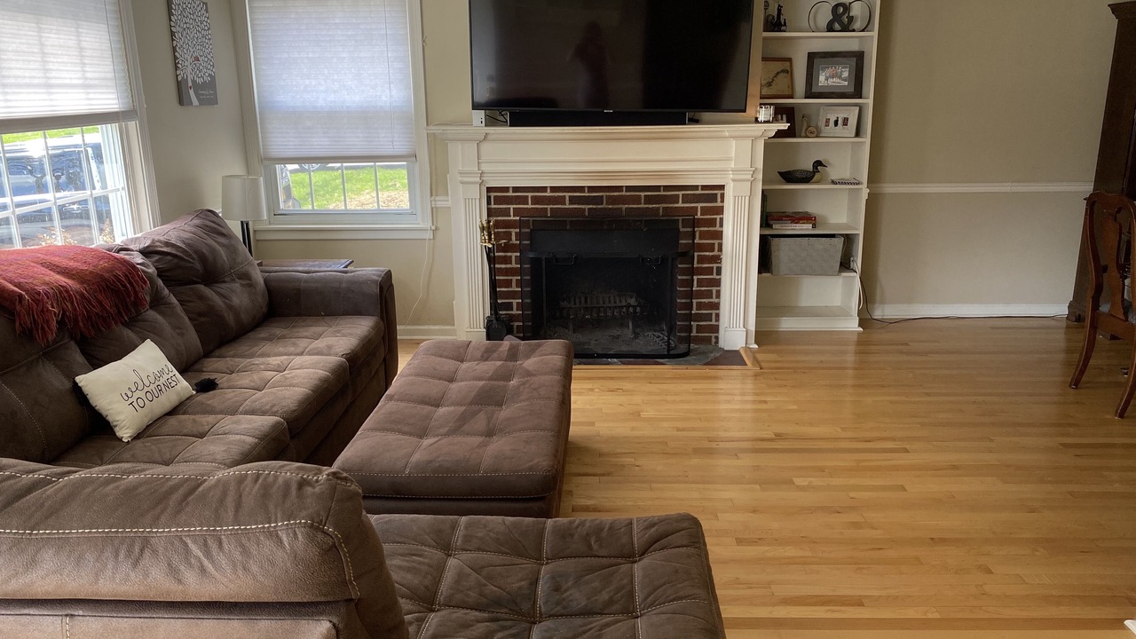 Photo of Livingroom in East Rochester