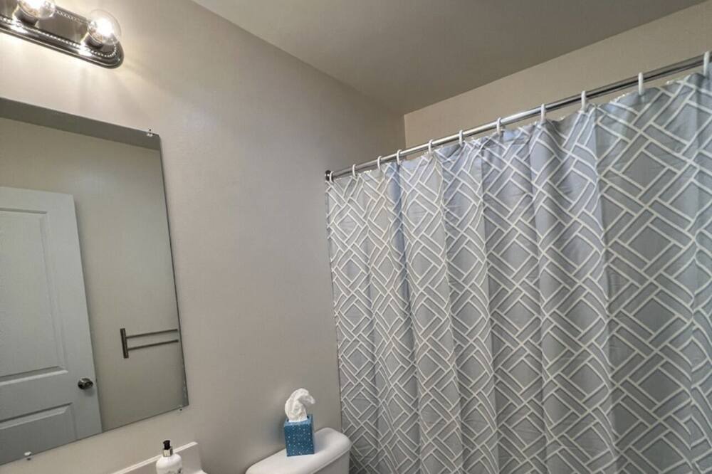 Photo of Bathroom in Farmville