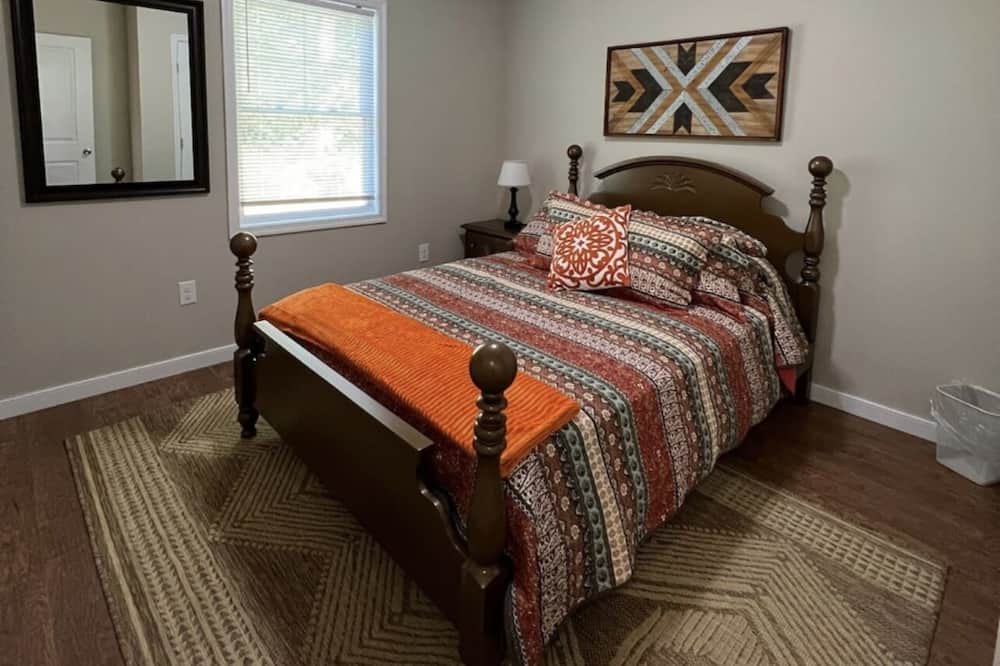 Photo of Bedroom in Farmville