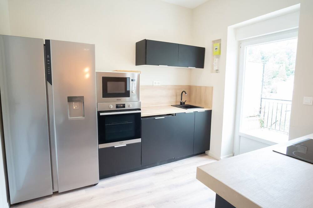 Photo of Kitchen in Quartier Beauregard-Boufflers-Buthegnemont-Boudonville