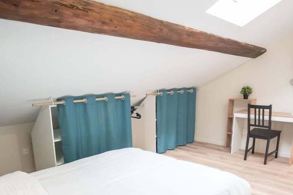 Photo of Bedroom in Quartier Beauregard-Boufflers-Buthegnemont-Boudonville