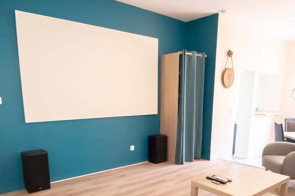 Photo of Bedroom in Quartier Beauregard-Boufflers-Buthegnemont-Boudonville