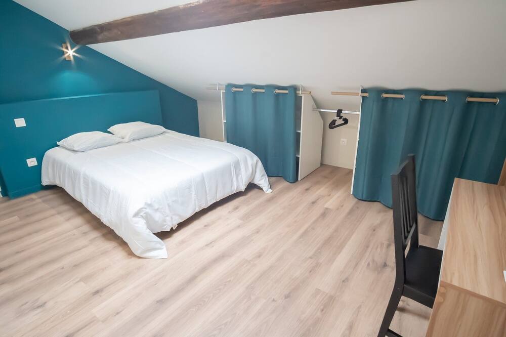 Photo of Bedroom in Quartier Beauregard-Boufflers-Buthegnemont-Boudonville