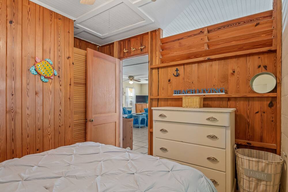 Photo of Bedroom in Alligator Point