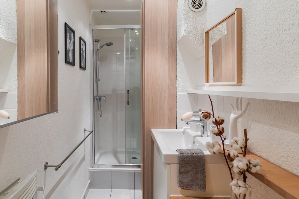 Photo of Bathroom in Saint Michel - Mairie