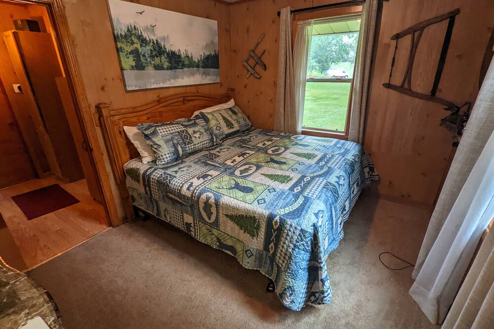 Photo of Bedroom in Twin Lakes