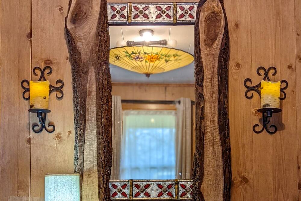 Photo of Bedroom in Twin Lakes