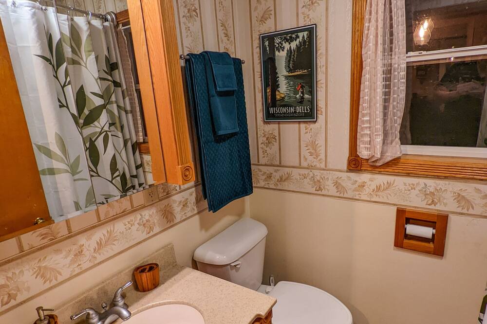 Photo of Bathroom in Twin Lakes