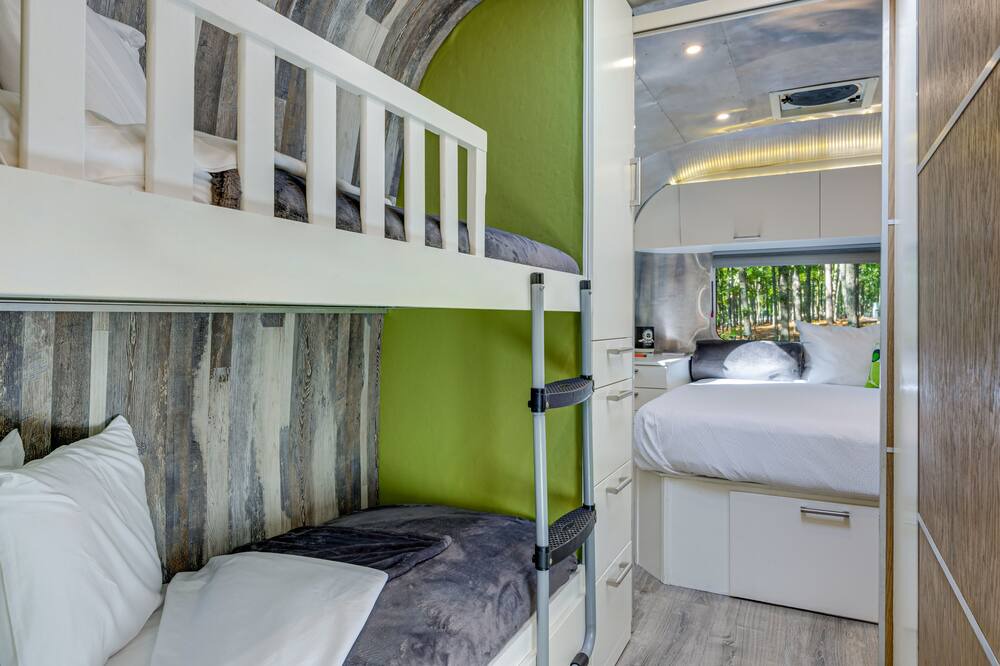 Photo of Others in Menlo